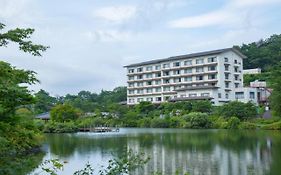 鏡が池 碧山亭